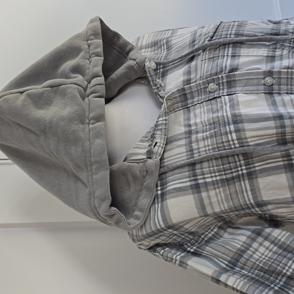 American Eagle Outfitters Gray and White Plaid Button-Down Shirt - Picture 3 of 7